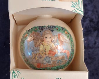 Vesta Glass Baby&#39;s First Christmas Ball by Sue Lowenstein, Vintage ornament updated for you!