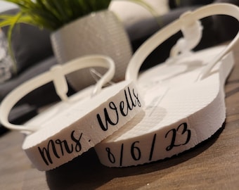 Personalized Wedding Flip Flops, brides shoes, reception shoes, beach wedding, bride gift, gift for the bride
