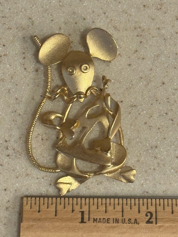 Adorable Mouse Animal Brooch Pin Gold Tone Metal … - image 4