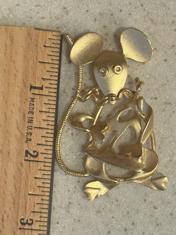 Adorable Mouse Animal Brooch Pin Gold Tone Metal … - image 3
