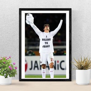 Póster de Kaká – Póster cristiano de fútbol – Kaká &quot;Pertenezco a Jesús&quot; – Arte mural inspirador de fútbol, decoración de fe y deportes