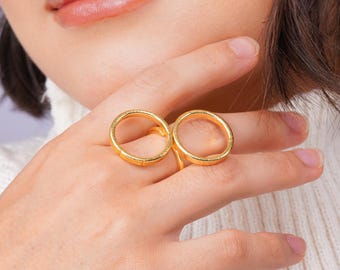Statement Brass Double Finger Ring: Adjustable Modern Jewelry