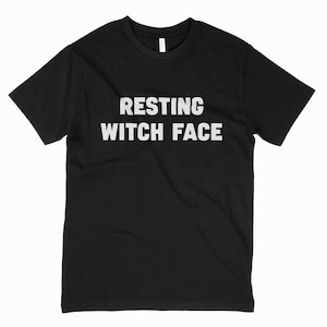 休息中の魔女の顔 - 面白いハロウィン T シャツ - ミニマリスト コスチューム - 送料無料!