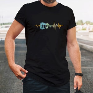 Guitar player heartbeat guitar guitarist T-shirt, guitar gift retro look t shirt