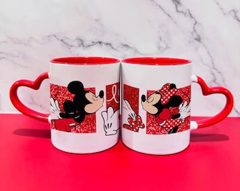 Tazza da caffè con bacio di Topolino, tazza in ceramica di San Valentino con Minnie, tazza da tè romantica con coppia Disney, bicchieri con cuori glitterati