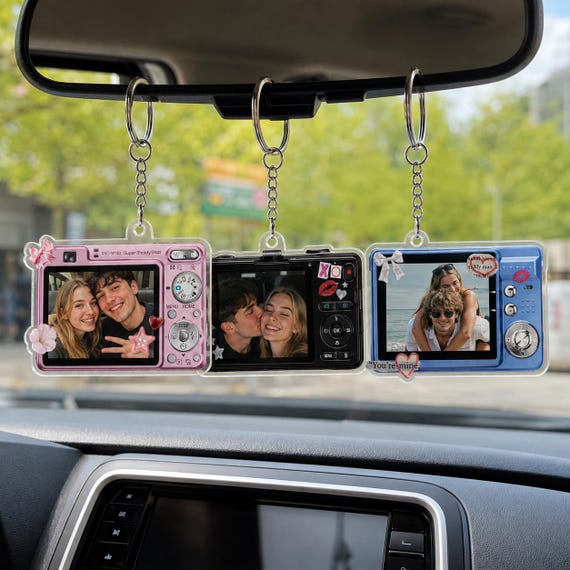 Personalisierter Kamera Foto Schlüsselanhänger, Anhänger mit eigenem Foto, Retro Digicam Schlüsselanhänger, Geschenk für Freundin, Bestie