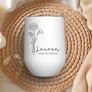 Personalisierte Brautjungfer Geschenk 12 Unzen Weinbecher, benutzerdefinierte Geburtsmonat Blume und Name, Bachelorette Party Favor, Weinglas mit Deckel