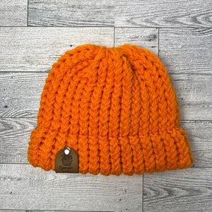 Newborn Knitted Beanie simple minimalistic unisex winter hat