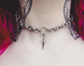 CHOKER TRIPLE DAGGERS - Simple necklace, cute swords, soft and flexible weave