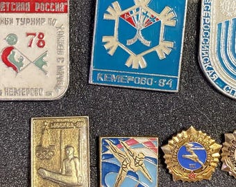 Ancien insigne broche soviétique jeux olympiques Moscou 1980 sport