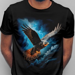 Falcon Shirt Falocn Lover T-Shirt For Bird Lover Gift For Nature Lover Tshirt For Nature Lover Shirt Wildlife Shirt for Wildlife Lover Gift