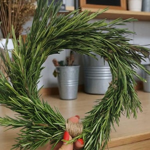 Keuken rozemarijn krans rustieke stijl keuken landelijke krans gedroogde kruiden krans housewarming cadeau voor haar gedroogde krans Scandinavische keuken groen