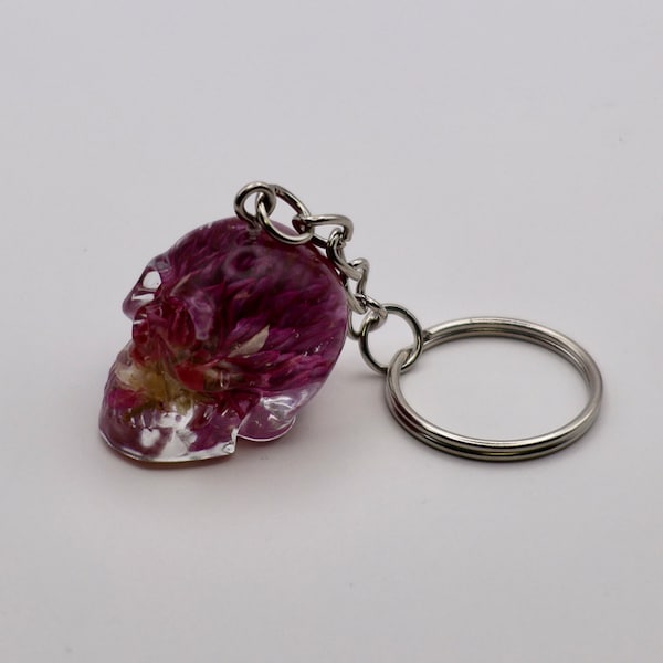 Gomphrena Resin Skull Keychain Gift for Her flower skull resin art keychain skull keyring