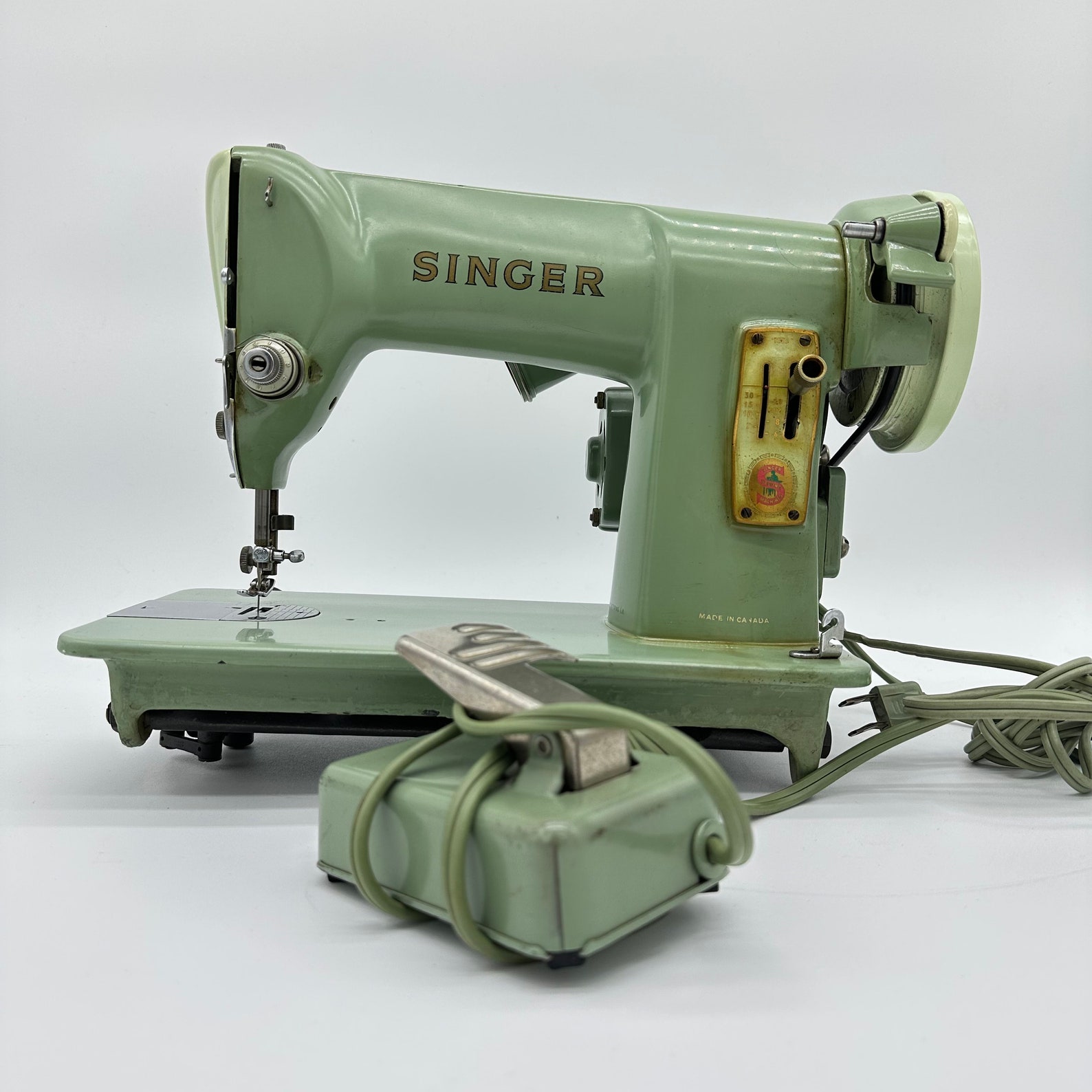 1960s Singer RFJ88 Mid Century Sewing Machine 33681 W/ Pedal Tested Etsy