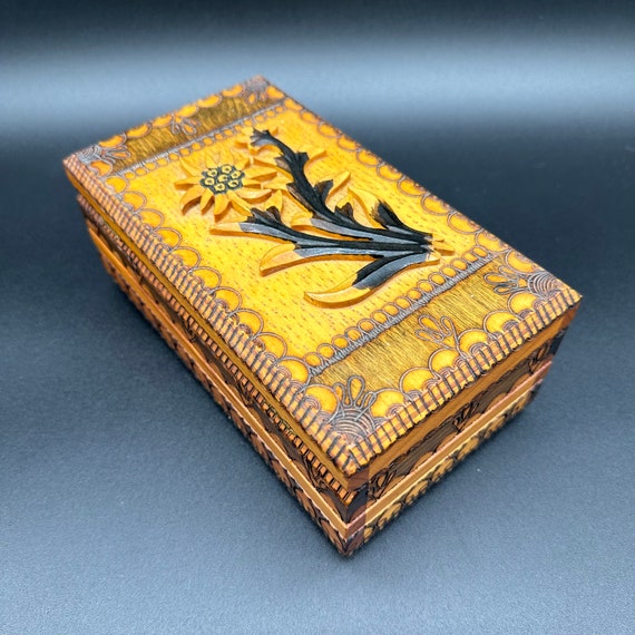 Hand Carved Wood Artisan Sunflower Jewelry Box Gem