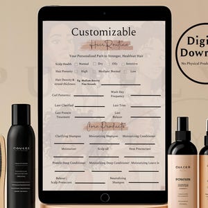 Könnte beinhalten: Digitaler Download einer anpassbaren Haarpflege-Routine-Vorlage auf einem Tablet, mit Haarpflegeprodukten und einem Kamm. Die Vorlage enthält Abschnitte für die Kopfhautgesundheit, die Haarporosität und Kernprodukte.