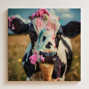 Bereit zum Aufhängen COW CANVAS - Lustige Eistüte Dessert Bunt gerahmt Küche POSTER Wandkunst Kuh Liebhaber Geschenk Hilarious Whimsical Kid Art