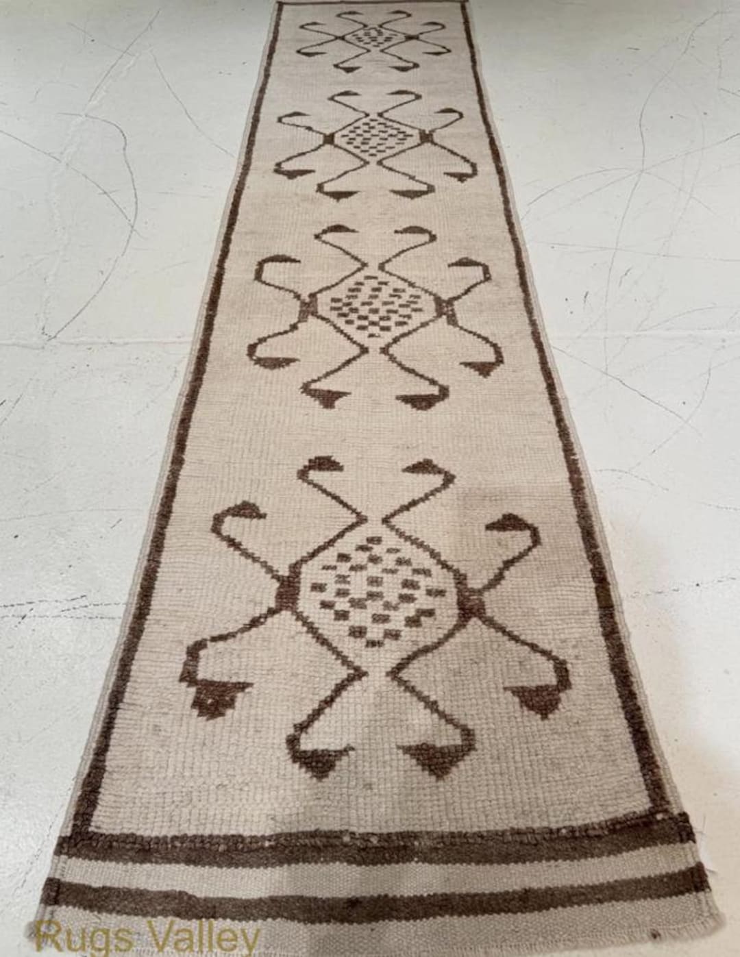 Hand-knotted Wool Runner Rug: Beige &...