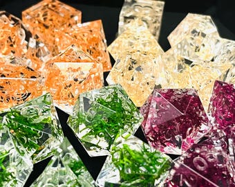 Druidic Moss - Handmade Sharp-Edge Dungeons and Dragons TTRPG 7 Piece Dice Set