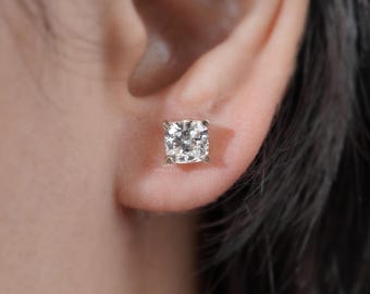 Cushion Cut Diamond Stud Earrings with 4 Prong Setting | Yellow Gold | IGI Certified