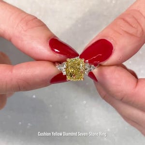 Ausgefallener Gelber Kissen 3.40tcw Lab Diamant Siebenstein Ring | IGI-zertifiziert