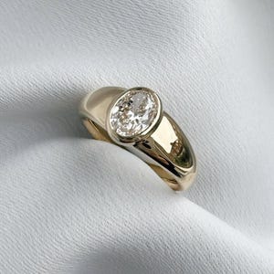 1.00ct Oval Labor Diamant Lünette Verlobungsring | IGI-zertifiziert | 10k 14k 18k Gold-Optionen
