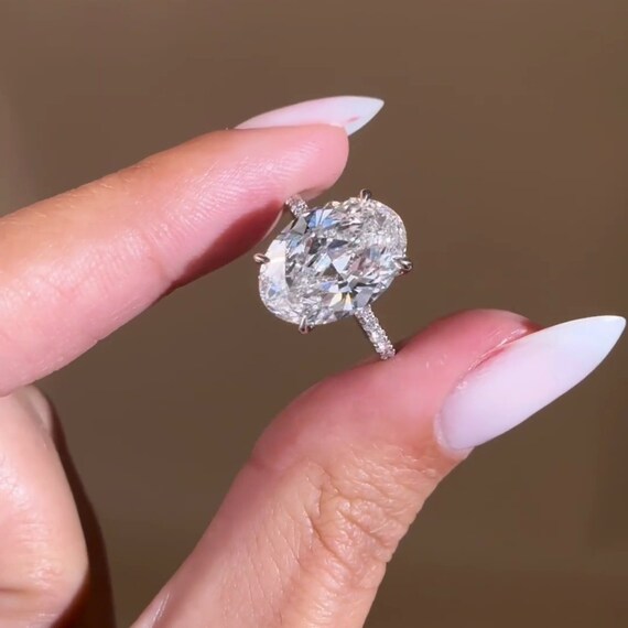 Bague Fiançailles Diamant Ovale Or Blanc 14 Carats 2,20 Ct Certifiée IGI GIA - Taille 7.5 - Neuf