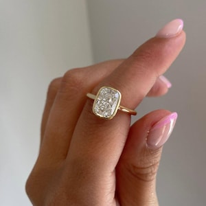 Elongated Cushion 2.50ct Lab Diamond Cathedral Bezel Engagement Ring | IGI Certified