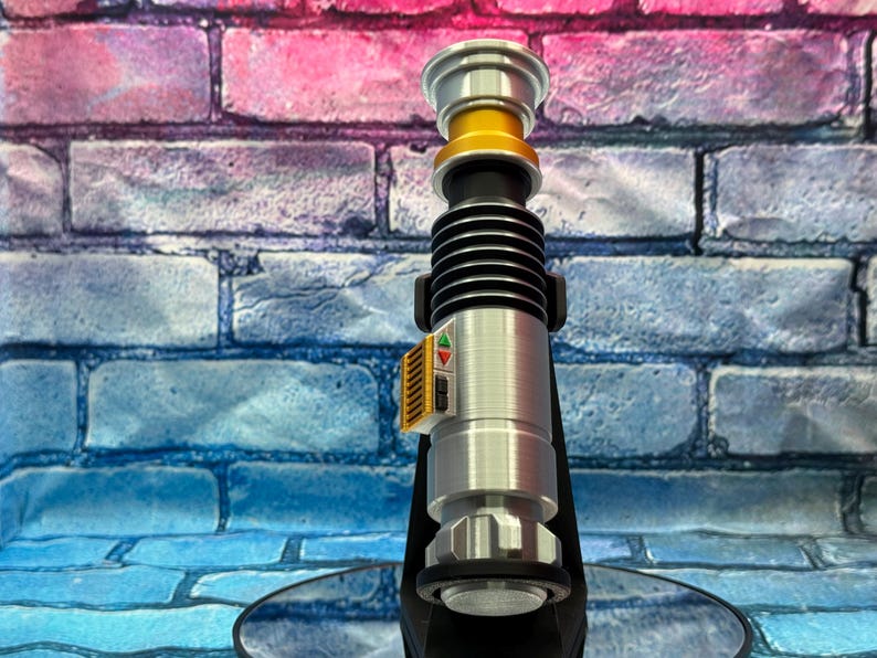 Spada laser ispirata a Luke Skywalker con lama pieghevole (stampata in 3D) immagine 5