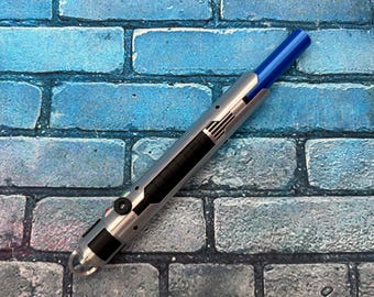 Op Master Sol geïnspireerde lichtzwaard-cosplay-prop met inklapbaar mes (3D-geprint)