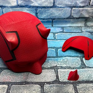Daredevil Born Again Helmet/Mask 3D Printed Cosplay (Red Version) image 9