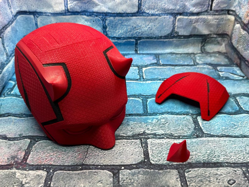 Daredevil Born Again Helmet/Mask 3D Printed Cosplay (Red Version) image 9
