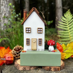 Wooden Scandinavian Cottage House Ornament - Autumn Toadstool