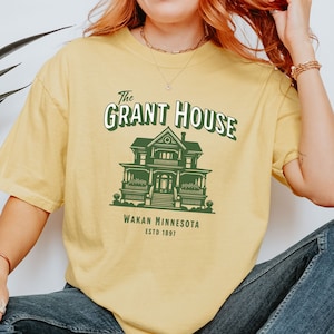 The Grant House Wakan MN Abby Jimenez Comfort Colors® Oversized Bookish Shirt Gift for Book Club Yours Truly Part of Your World