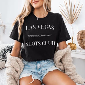 Las Vegas Slots Club Mini Minor Major Manifest UNISEX Slot Machine Gambling T-Shirt Funny Las Vegas Slot Player Tee Gift for Slot Gambler