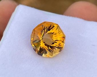 Natural Citrine Gemstone: 7.60 Carat Round, Custom Cut Jewelry Making
