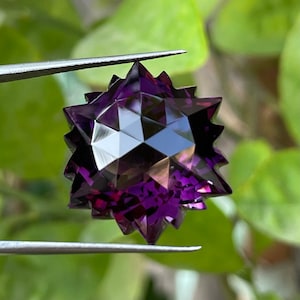 100% Natural Amethyst Snowflake Cut Gemstone High Quality Amethyst Snowflake Cut  Gemstone, 38.20 Carats, Size- 20MM,Shape Hexagon, 1 piece