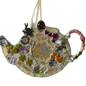 Mosaic teapot shape, Recycled pique-assiette vintage mixed media mosaic, Handmade eclectic home décor, Upcycled hanging wall art decoration Tea Party