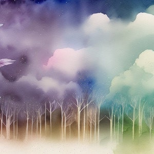 Może przedstawiać: Aquarela przedstawiająca las z gwieździstym nocnym niebem. Drzewa są nagie, a niebo wypełnione jest chmurami w odcieniach fioletu, różu i błękitu.