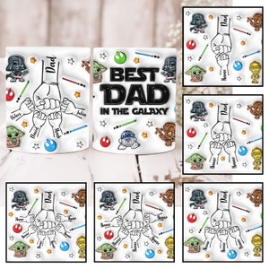 Puede incluir: Taza de cerámica blanca con un diseño colorido con personajes de Star Wars, incluyendo Yoda, Darth Vader y R2-D2. El texto "Best Dad in the Galaxy" está impreso en la taza. La taza está rodeada de imágenes más pequeñas de personajes y símbolos de Star Wars.