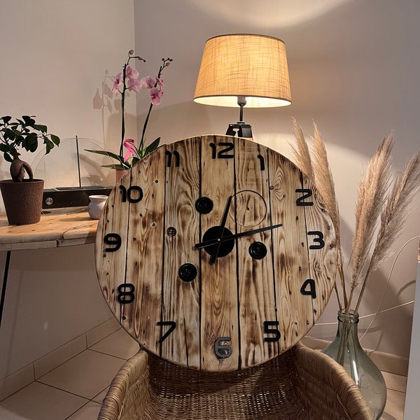 Horloge effet brûlé 75 cm