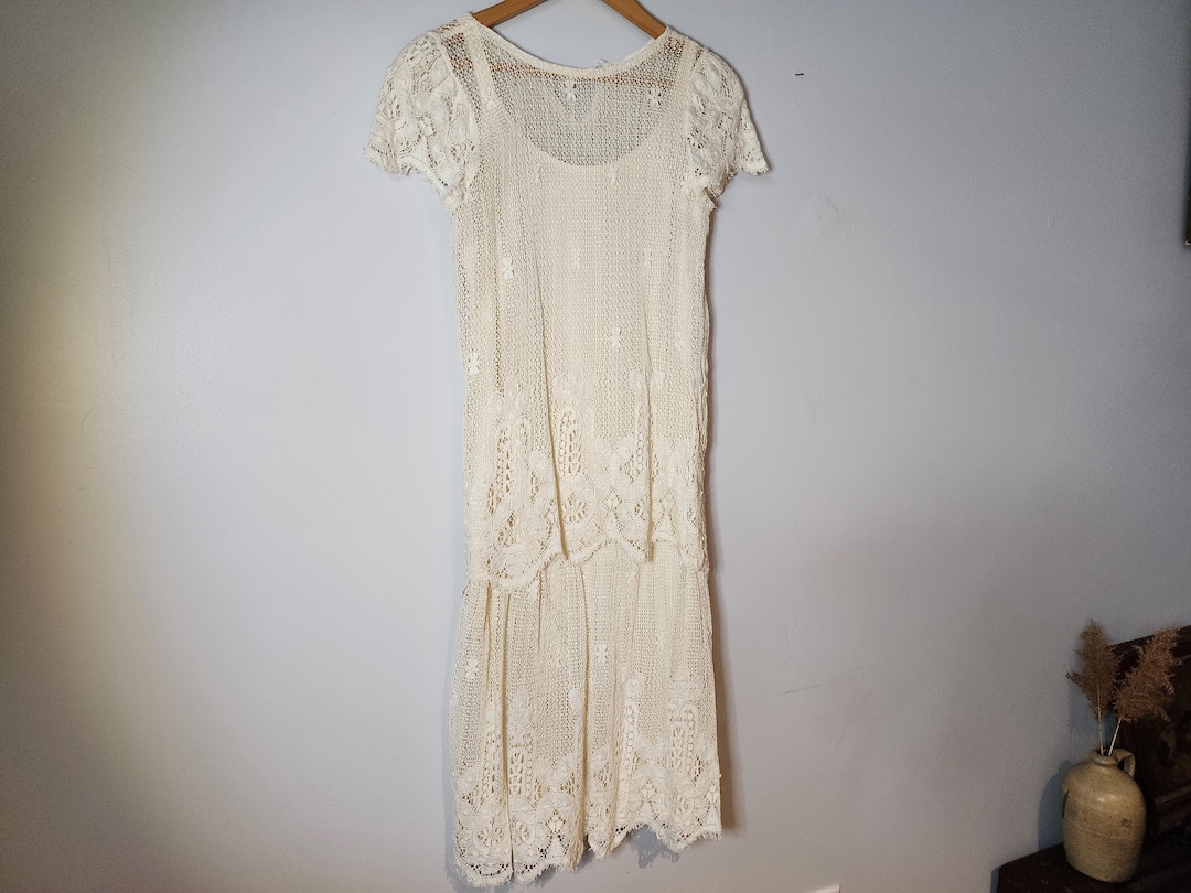 Vintage Puffy Sleeve Lace Up Flowy Dress