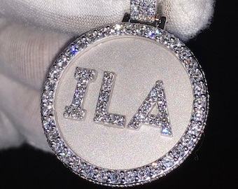 Fully Iced out Charm Circle Pendant VVS1 Moissanite Diamond Hip Hop Pendant 14K Gold Rapper Men Custom Handmade Moissanite Pendant For Gift