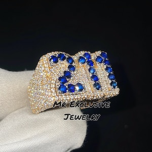 Anillo de oro amarillo de 14 quilates con zafiro azul y diamantes para hombre, anillo de campeón de moissanita VVS personalizado, anillo de hip hop, regalo de cumpleaños