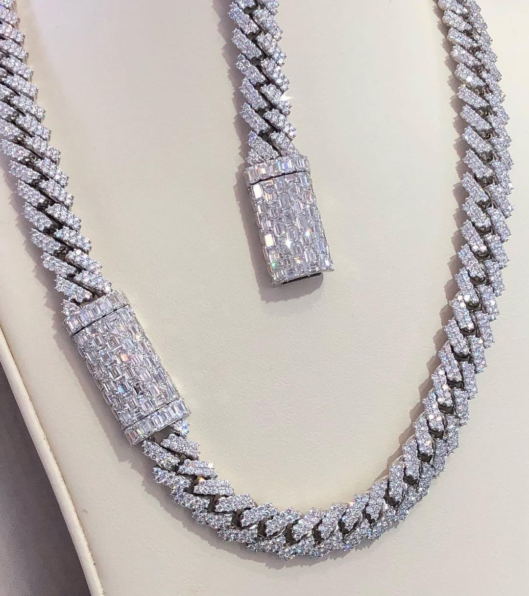 【特価】 12mm Hop Hip Chain Link Cuban Diamond Moissanite VVS1 Real ダイヤモンド