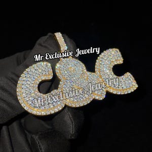 Round VVS1 Moissanite Letter Pendant, Iced Out Hip Hop Pendants, Custom Moissanite Charm Pendant, Christmas Gift Pendant