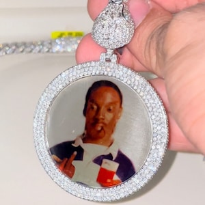 Men&#39;s Iced Out Photo Pendant, VVS Moissanite Memory Pendant, Custom Hip Hop Picture Charm, Gift For Him, Personalize RIP Pendant Pass Tester