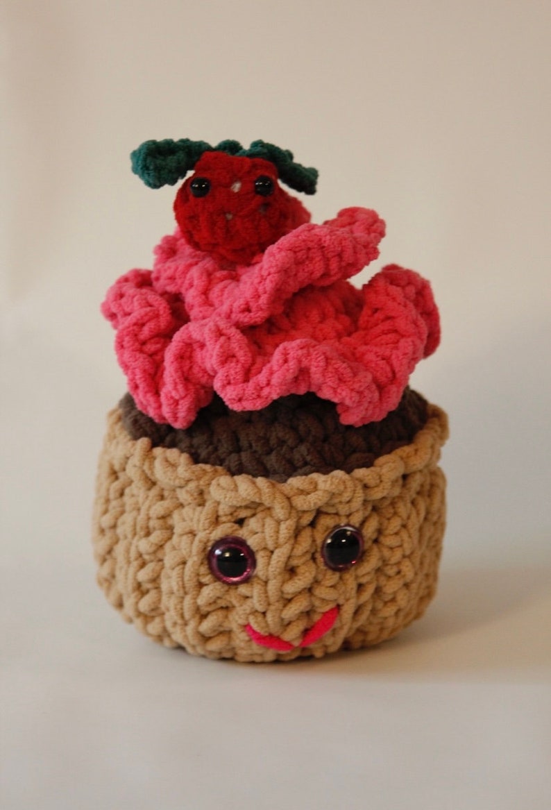 Crocheted Cupcake Stuffie image 1