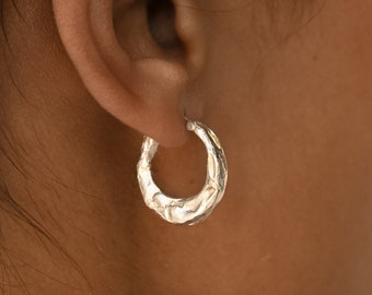 CHANDRA Silver Hoop Earrings, 925 Sterling Silver, Silver or Gold Finish, Sculptural Hammered Design, Minimalist Handmade Jewelry, Gifting