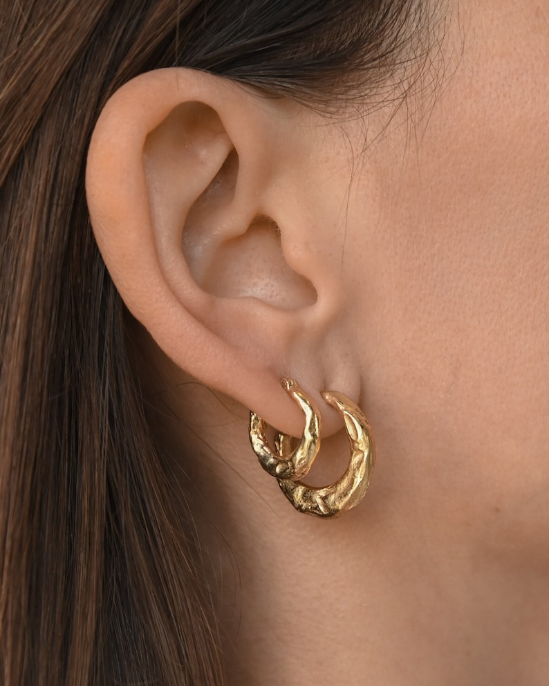 CHANDRA Gold Hoop Earrings, 18K Gold Plated Brass, Gold or Silver Finish, Sculptural Hammered Design, Minimalist Handmade Jewelry, Gifting 18K Gold On Brass